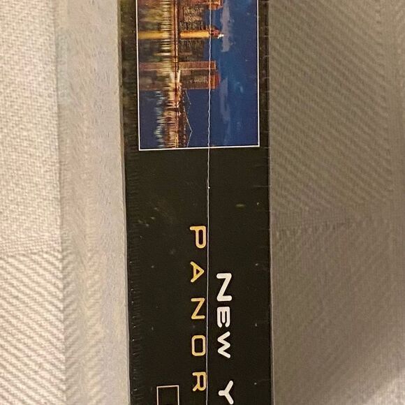 *New & Sealed* New York 9-11 Tribute Panoramic Puzzle~ Buffalo Games 750 pc. - Picture 7 of 9